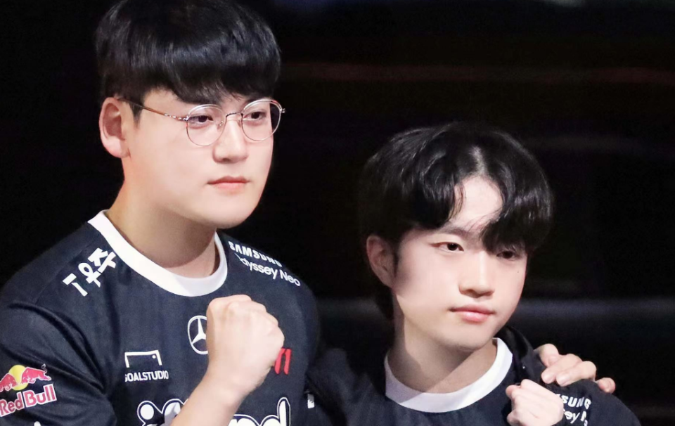 BRO翻盘NS,Gumayusi开启传奇时刻宿敌对决淘汰赛,留下经典瞬间 BRO翻盘NS,Gumayusi开启传奇时刻宿敌对决淘汰赛,留下经典瞬间