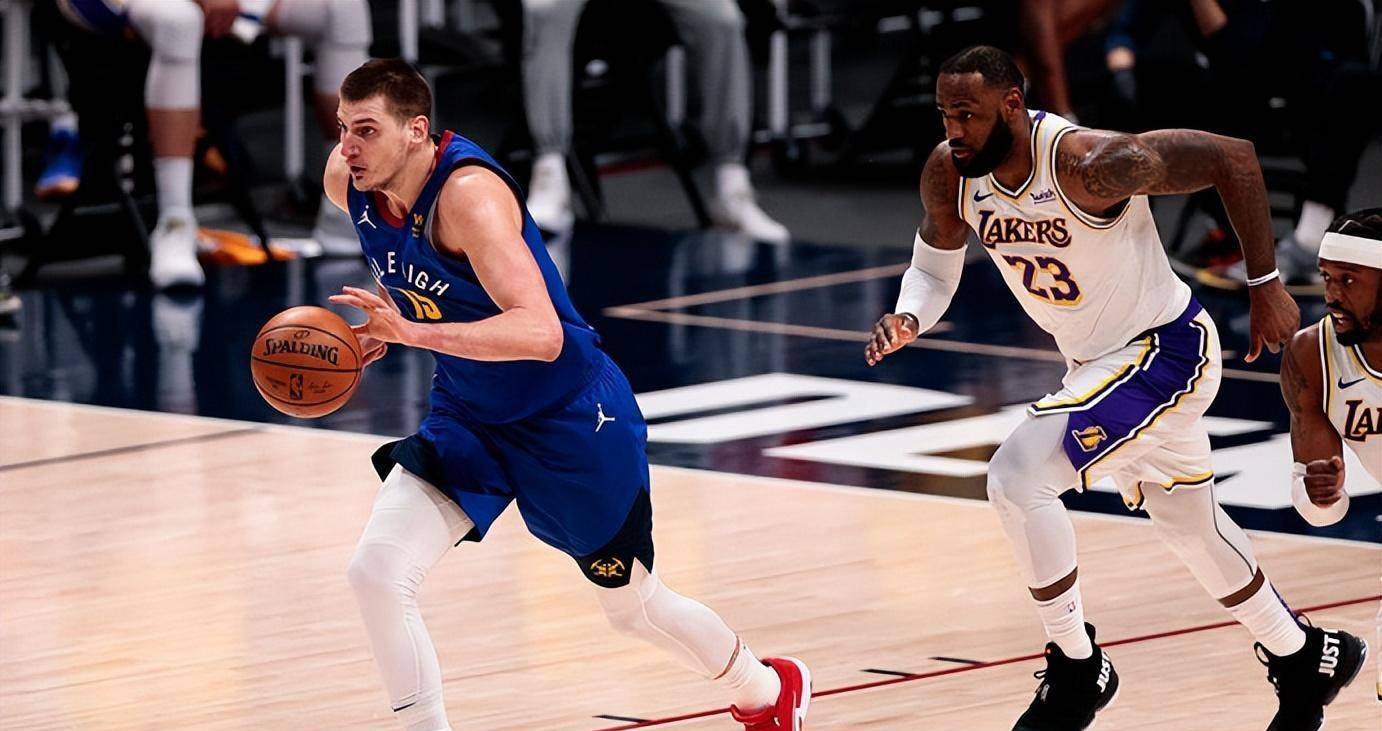 湖人横扫福建队,约基奇高光表现 湖人横扫福建队,约基奇高光表现