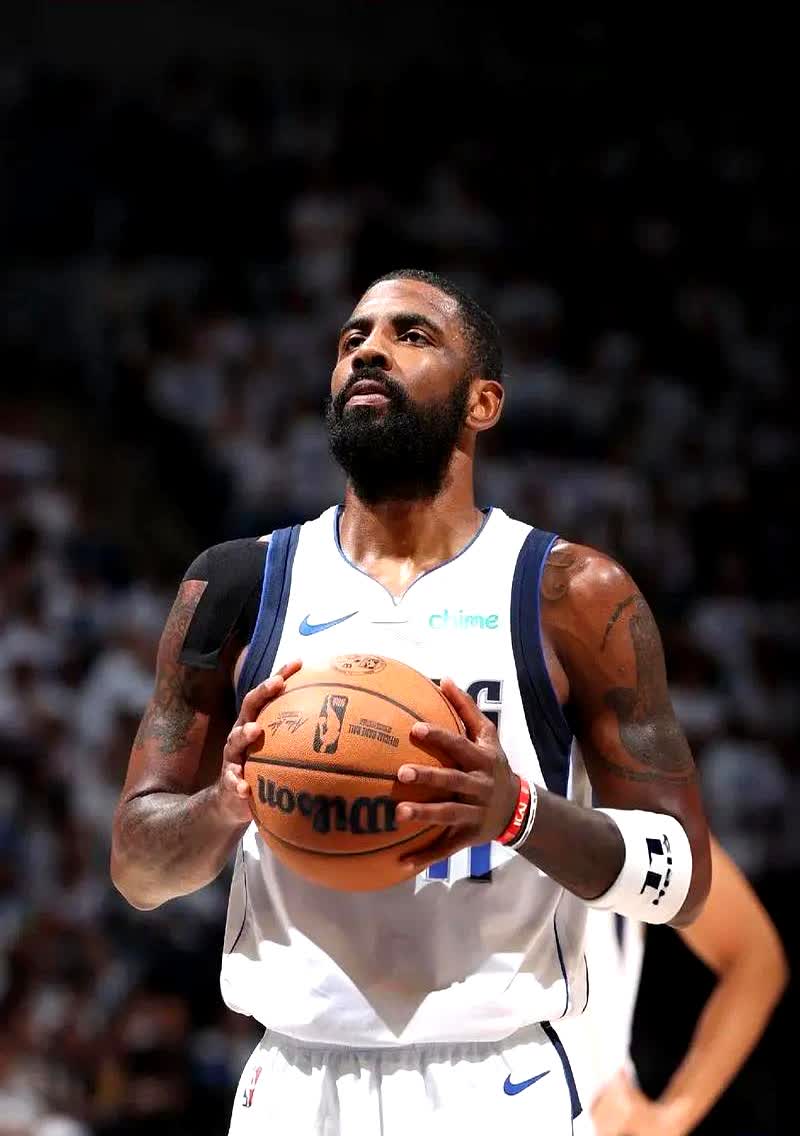 独行侠翻盘76人,乔治关键制胜 独行侠翻盘76人,乔治关键制胜