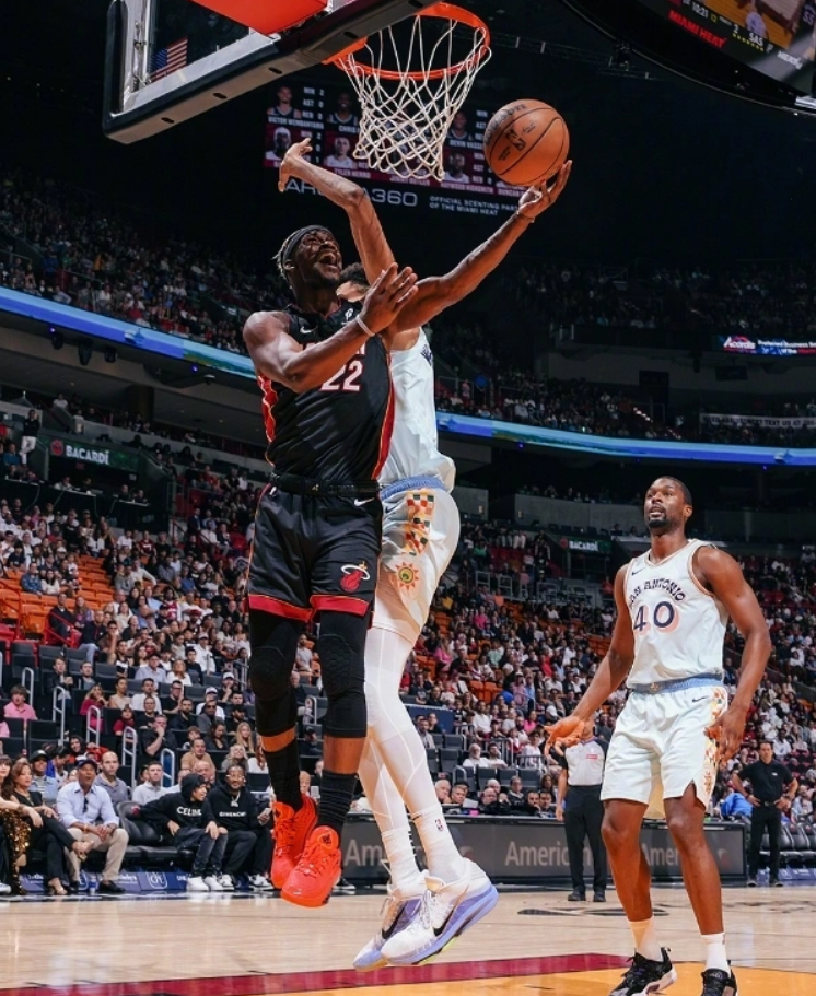 马刺绝杀热火，戈贝尔关键制胜