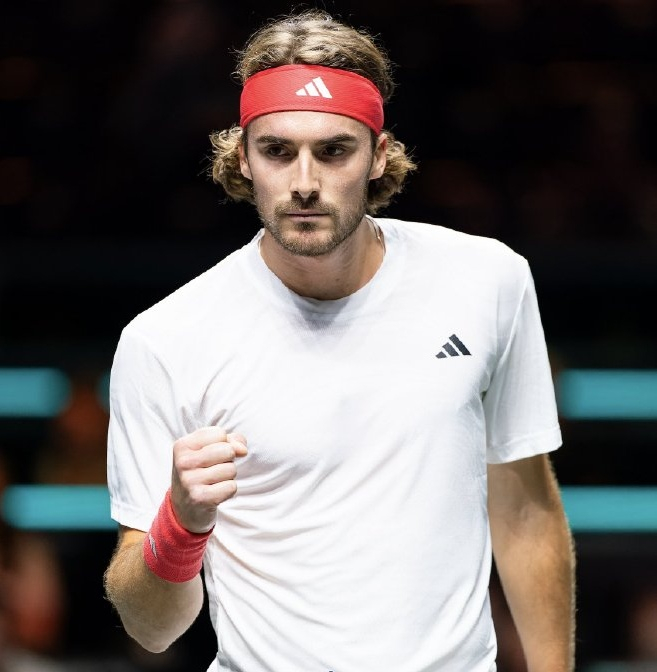 年终总决赛轻取拉沃尔杯,西西帕斯点燃赛场 年终总决赛轻取拉沃尔杯,西西帕斯点燃赛场