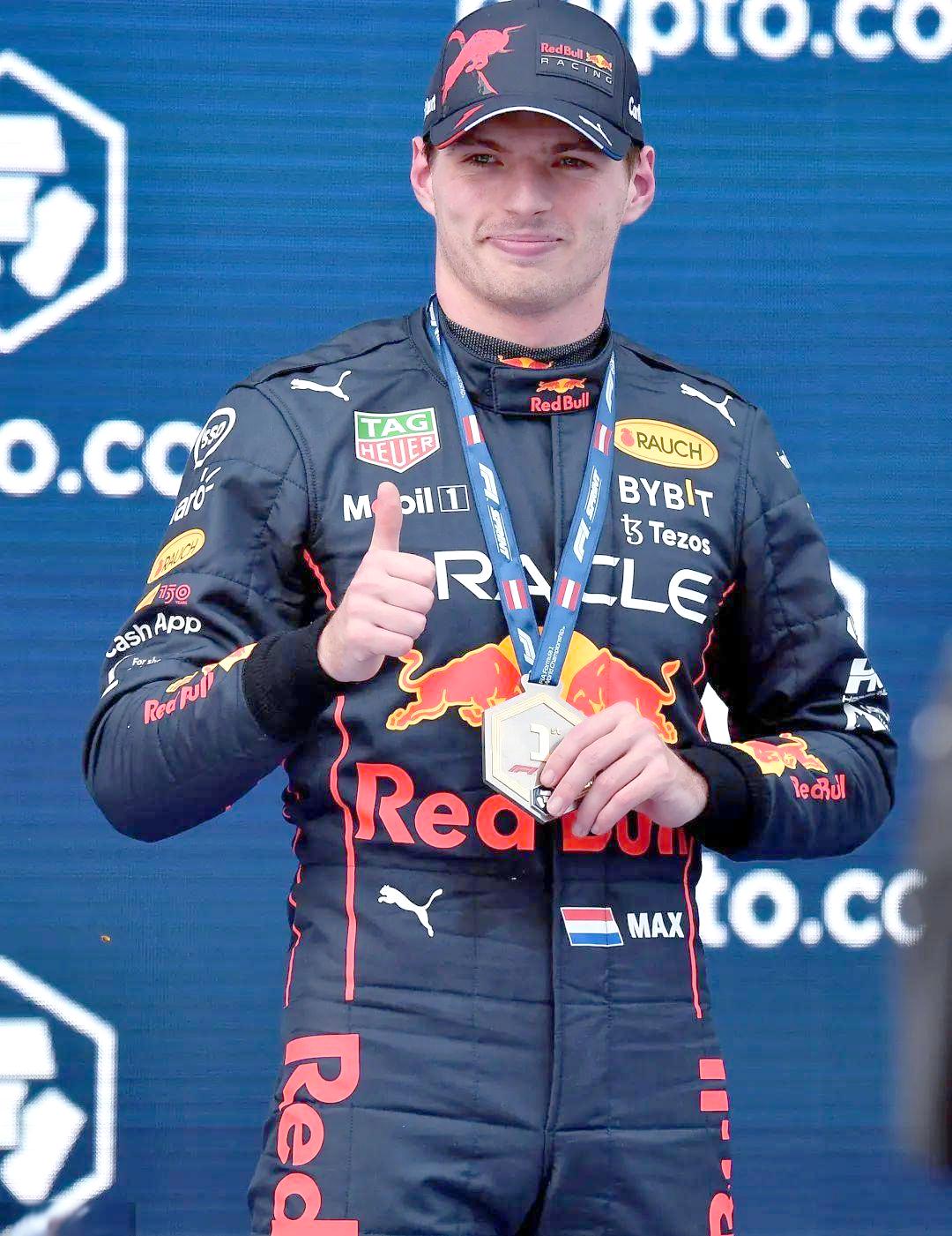 威廉姆斯险胜阿斯顿马丁,周冠宇点燃赛场 威廉姆斯险胜阿斯顿马丁,周冠宇点燃赛场