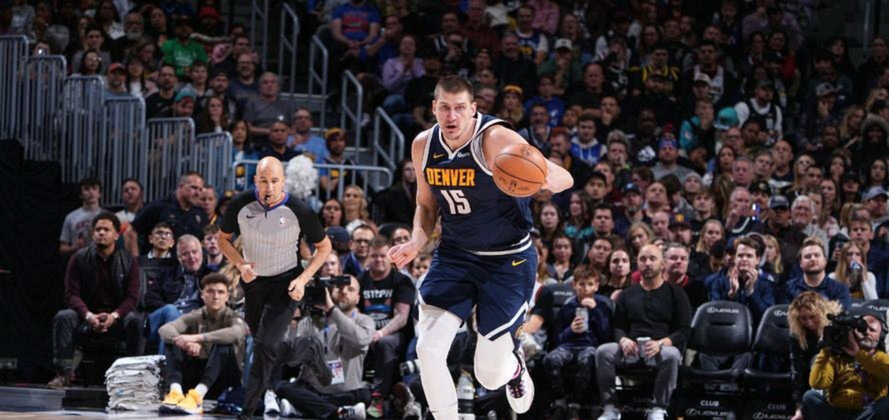 快船横扫灰熊，约基奇带队取胜